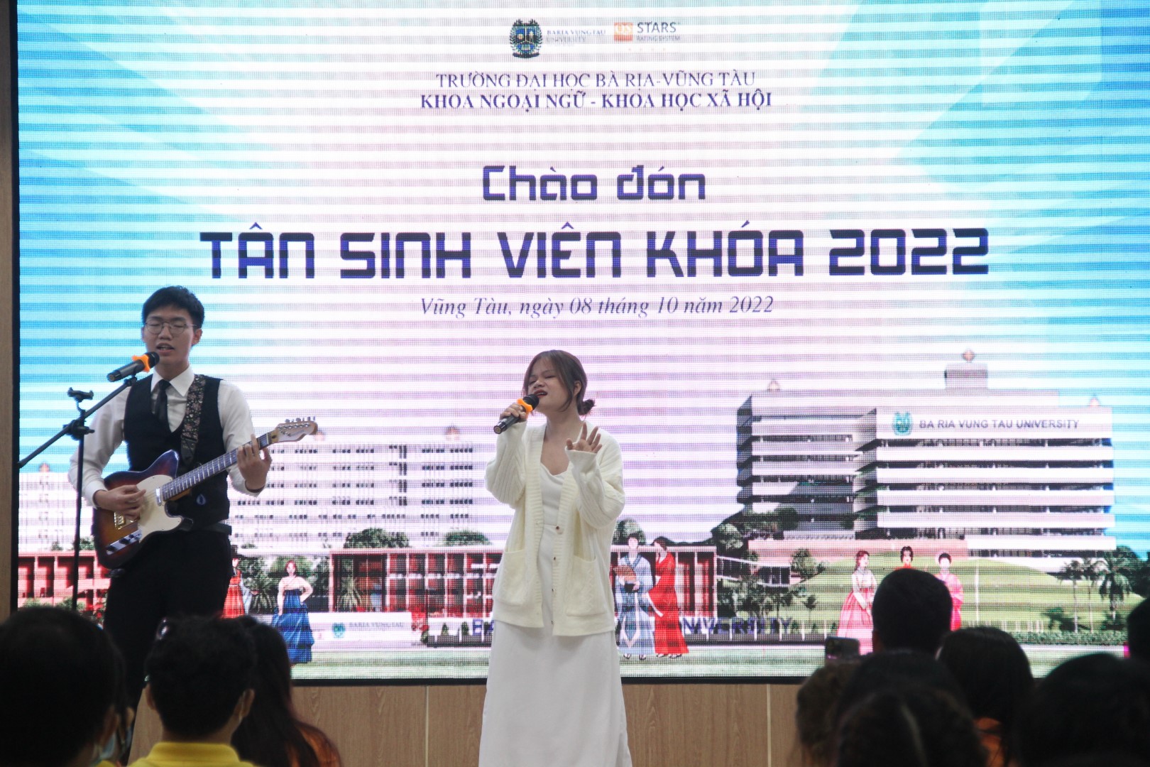 Tiết mục văn nghệ chào đón tân sinh viên trường đại học bà rịa vũng tàu