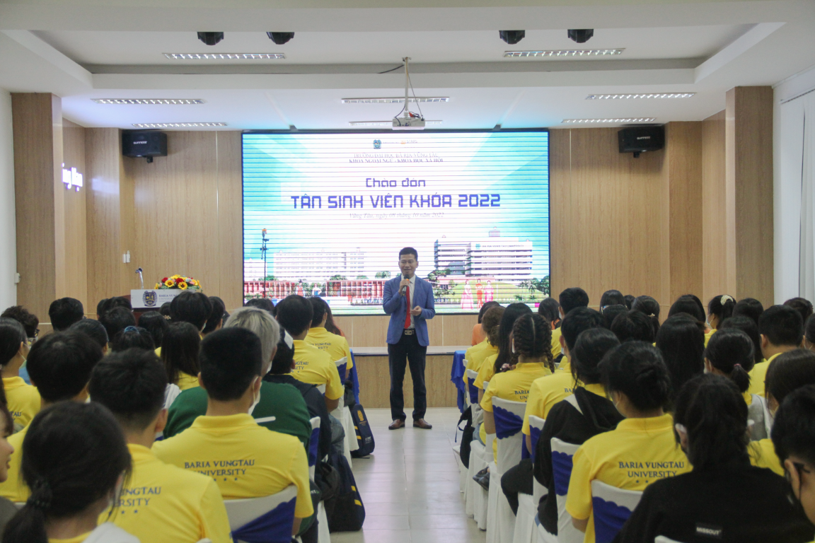 Chào đón tân sinh viên trường đại học bà rịa vũng tàu